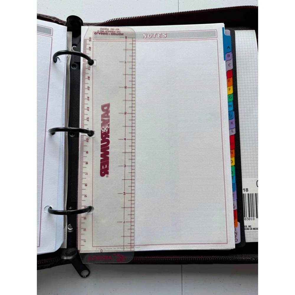 Vintage Dayrunner Planner 3 Ring 8 x 10 Classic Edition Madrid Burgundy Filled